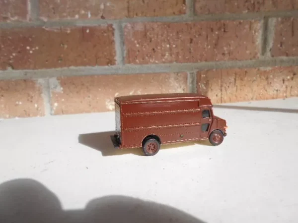 HO Scale Deliver Trucks With Grate Detailing Looks Like The UPS Trucks #20010