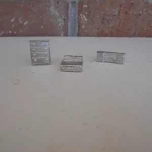 HO Scale Accessories Bed And Dressers 3 Piece Pack #170