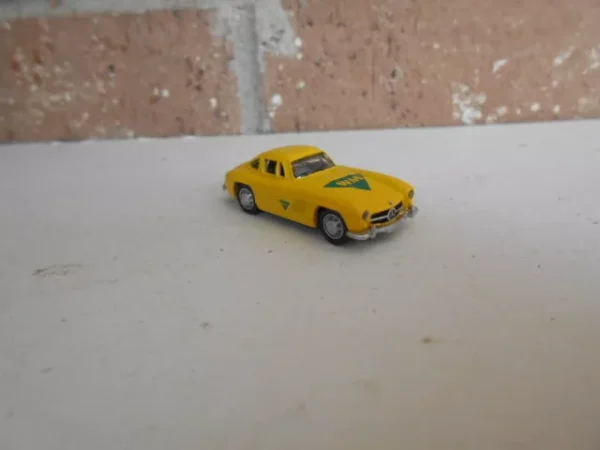 #0300 Schuco WM Mercedes Bends 300 SL