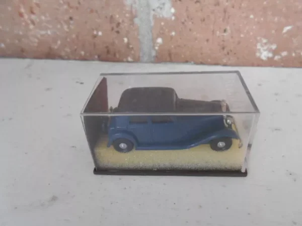 Brekina HO Scale W-240 Wanderer Seden 4 Door Blue & Blue  #0001701