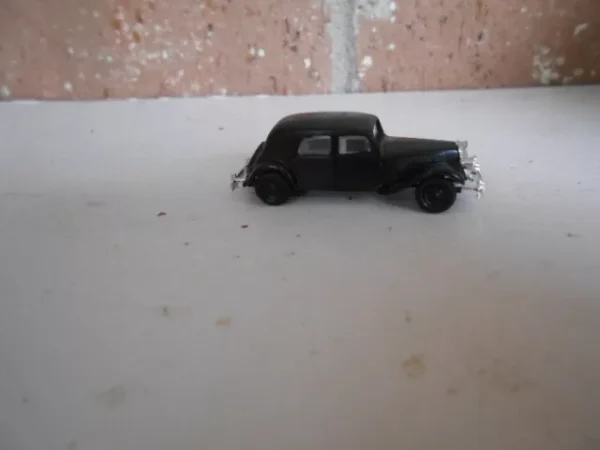 Brekina HO Scale Citroen Seden 4 Door Black  #1712