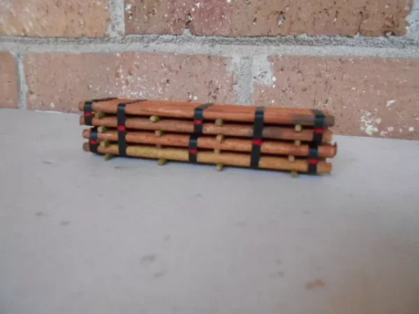 Hand Made HO Scale Wooded Brown Poles Load #HO1002 - Image 2