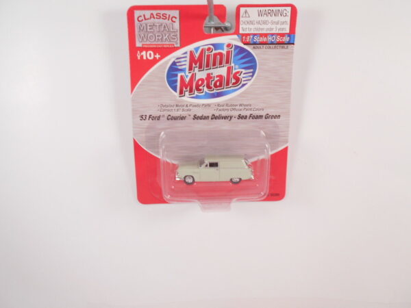 CMW HO Scale 53 Ford Courier Delivery Sedan Sea Foam Green #30289