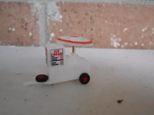 #1056 HO Scale Accessories Detail Ice Cream Cart  (1 Per Pack) - Image 2