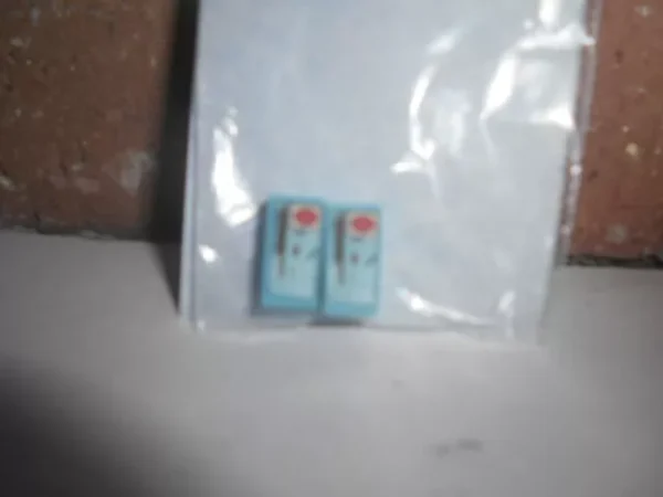 #2005 N Scale Accessories 1930-60 Dr Pepper Machines  (2 Per Pack) - Image 3