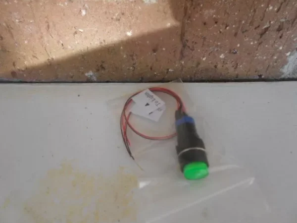 All Scale Accessories Universal Light Up Green Push Button Switch Wireded #1111 - Image 2
