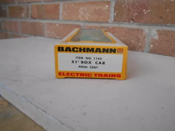 Bachmann #1142  HO Scale 51' Box Car Penn Cent Lt Blue - Image 2