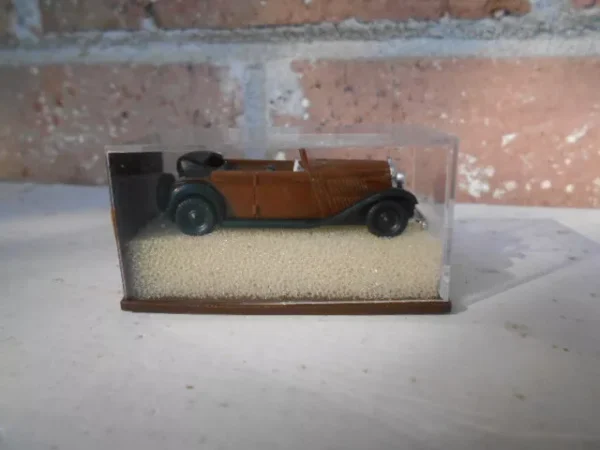 Brekina HO Scale Wanderer Convertible 4 Door Brown & Black  #0001708 - Image 2