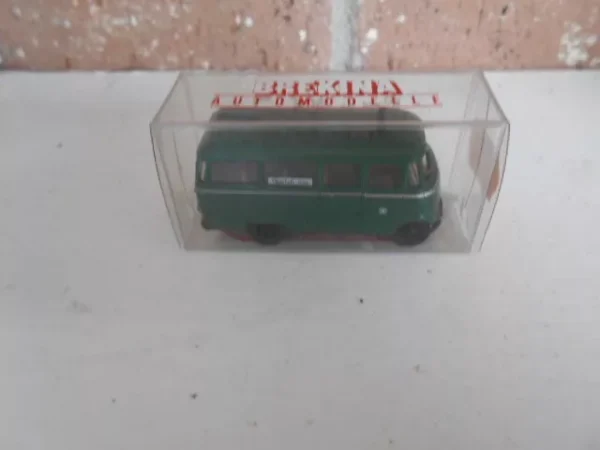 Brekina HO Scale Polizei Van Green #3616 - Image 2