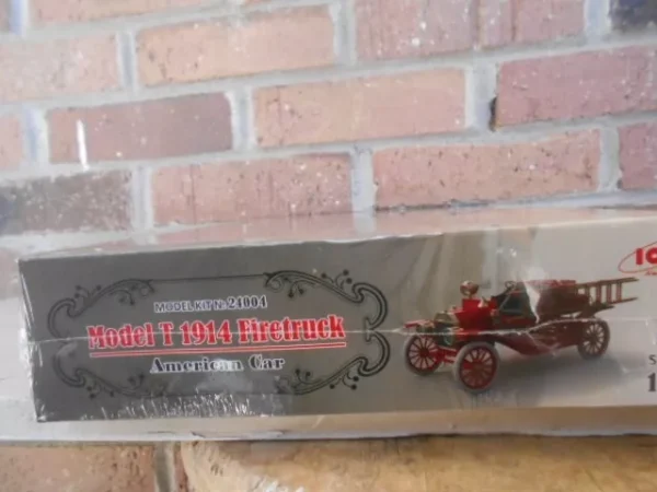 ICM  Model T Fire Truck American Car Modle Kit #24004 - Image 2