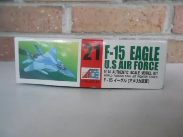 #42037 ARII Plastic Model Kit of the US Air Force F-15 Eagle 2 1/144 scale - Image 3