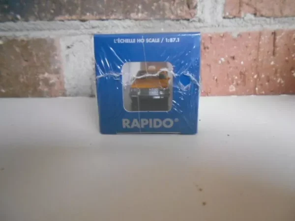Rapido Early 80' Chevrolet Impala  Cab/Taxi Car  Unletter  #800007 - Image 3