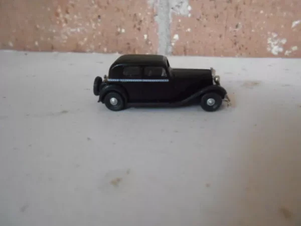 Brekina HO Scale W-240 Wanderer Seden 4 Door Black & White  #0001705 - Image 3