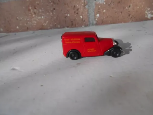 Brekina HO Scale DKW F-7 Delivery Van Red {Toys,Hobby,Trains,Planes} #0001303 - Image 3