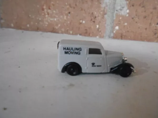 Brekina HO Scale DKW F-7 Delivery Van Gray {Hauling Moving} #0001306 - Image 3