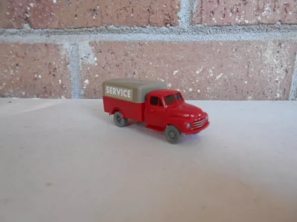 Brekina HO Scale Opel Blitz Box Service Truck Red/Tan #13903 - Image 3