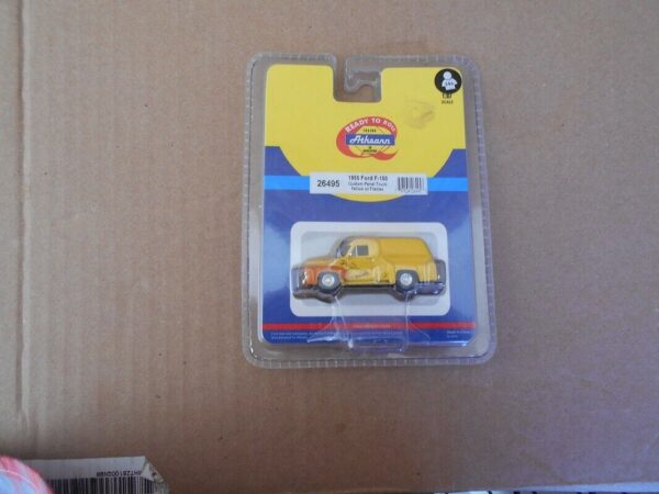 Athearn 1955 Ford F-100 Custom Panel Truck Yellow w/ Flames HO Scale # 26495 - Image 4