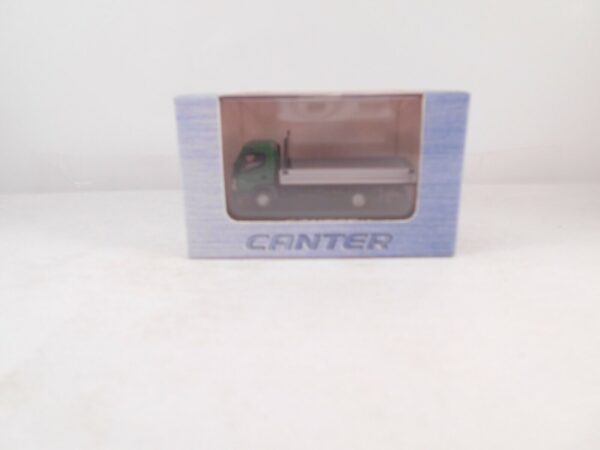 HO 1:87 Mitsubishi Fuso Flatbed Delivery/Work Truck - Green (6420) - Image 4