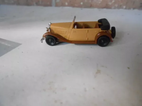 Brekina HO Scale Wanderer Convertible 4 Door Beige & Brown  #0001709 - Image 4