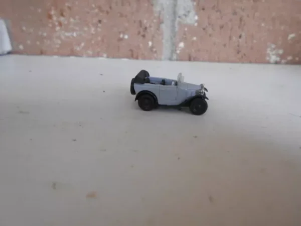 Brekina HO Scale BMW - DIXI Car Rag Top Down #51502 Gray/Black - Image 4