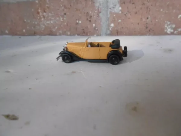 Brekina HO Scale Wanderer Convertible 4 Door Beige & Black  #0001710 - Image 5