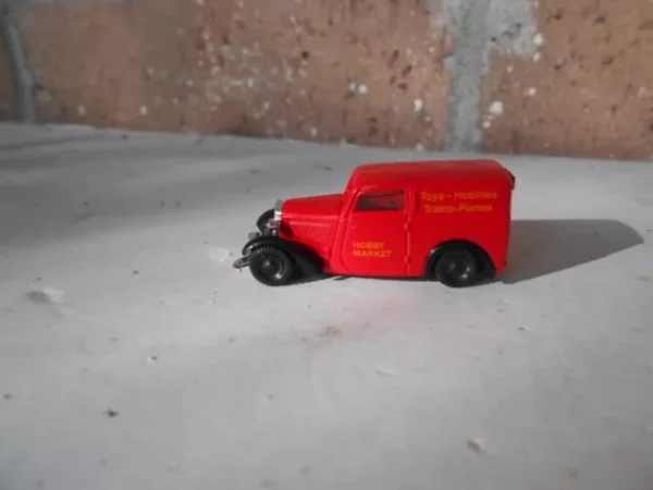 Brekina HO Scale DKW F-7 Delivery Van Red {Toys,Hobby,Trains,Planes} #0001303 - Image 5