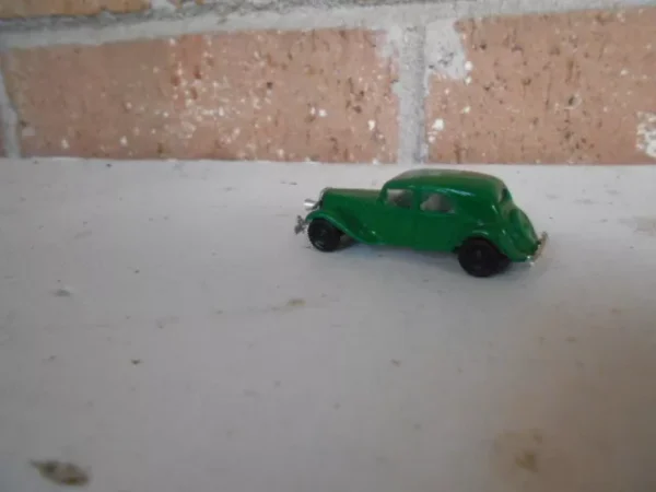 Brekina HO Scale Citroen Seden 4 Door Green  #0001402 - Image 5