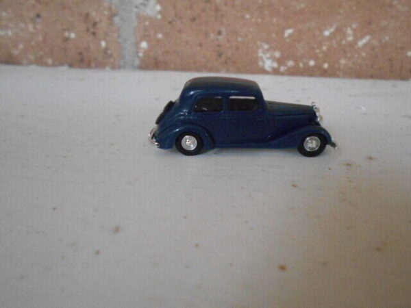 Busch HO Scale Mercedes 170-V Dark Blue  #41409 - Image 3