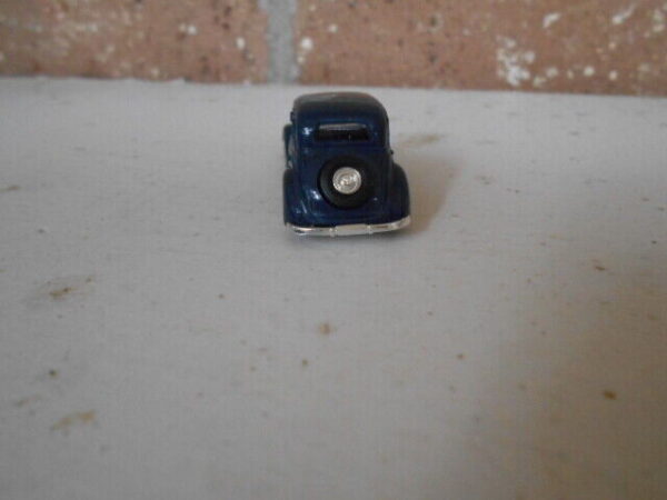 Busch HO Scale Mercedes 170-V Dark Blue  #41409 - Image 6