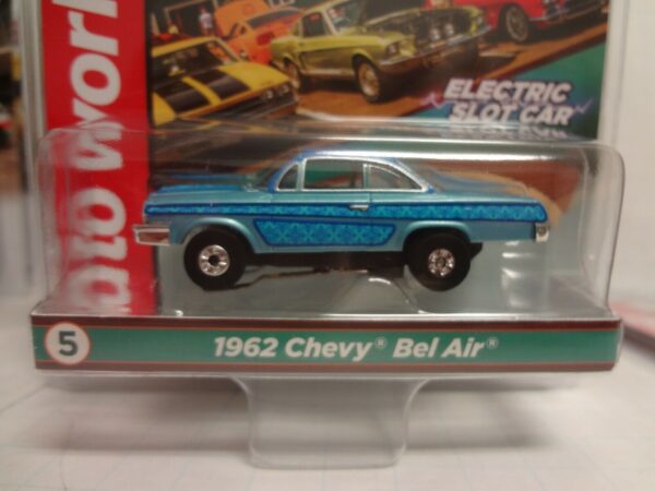 Auto World SC360 TJ R31 Cars N Coffee Electric Slot Car Set of 6 - A  1:64 Scale - Image 7