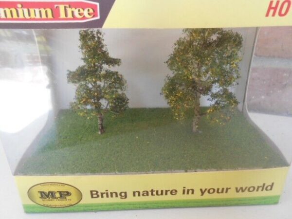 MP Scenery Products Item #70512 HO Scale Premiun Downy Birch Trees 3'' to 4'' - Image 2