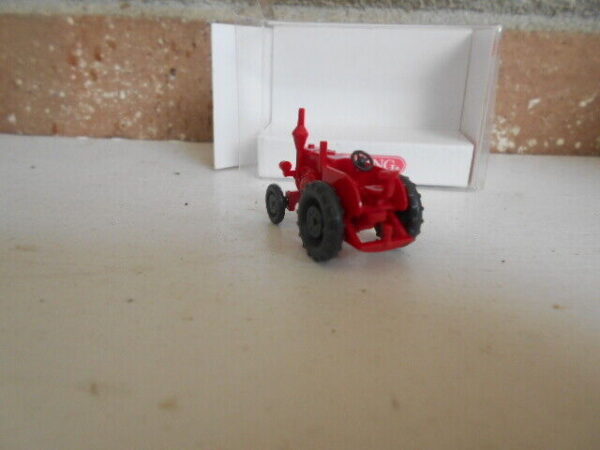 Wiking HO Scale Lanz Bullbog Tractor #800013 - Image 4
