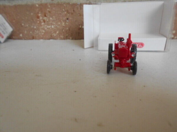 Wiking HO Scale Lanz Bullbog Tractor #800013 - Image 5