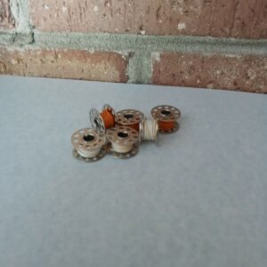 #1076 M&B HO Scale Real 3 Or. & 3 Wht. Wire With Gold Metal Spools (6 Per Pack)
