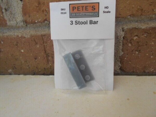 Pete's 3D Printer HO Scale 3 Stool Bar #114