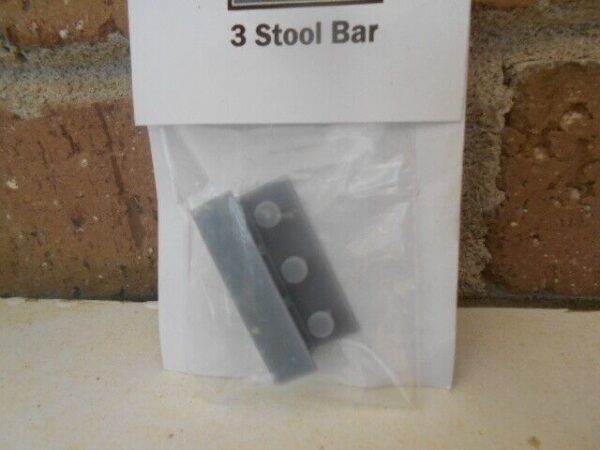 Pete's 3D Printer HO Scale 3 Stool Bar #114 - Image 3