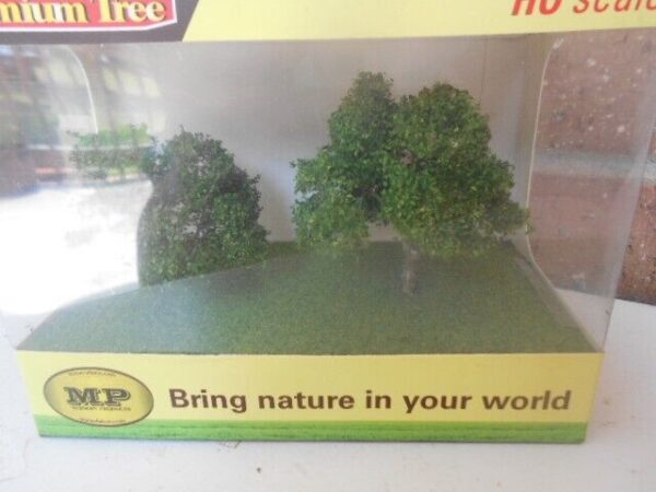 MP Scenery Products Item #70502 HO Scale Premiun Green Jacaranda Tree 3'' to 4''