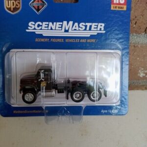 HO Scale Walthers Scene Master 949-11185 International New Shield Scheme