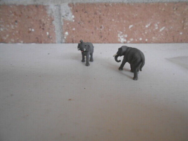 M & B Bizarres N Scale Elephant 2 Per Pack #3016 - Image 4