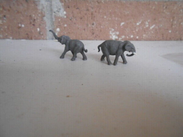 M & B Bizarres N Scale Elephant 2 Per Pack #3016 - Image 5