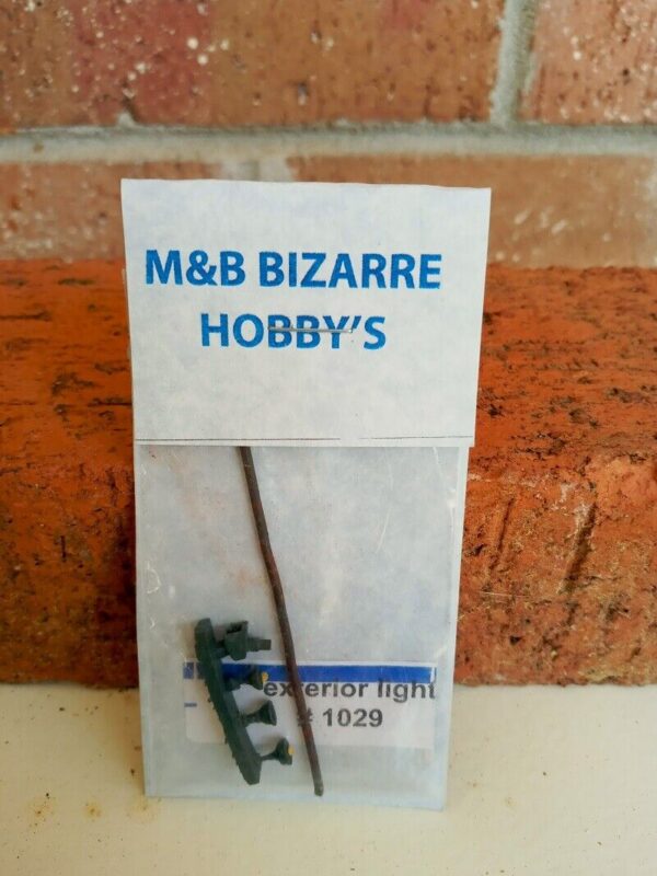 #1029 HO Scale Accessories Exterior Light  (4 Per Pack) - Image 3