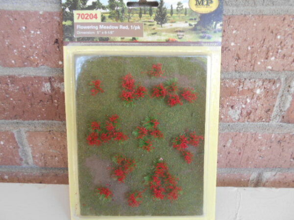 MP Scenery Products Item #70204 HO Scale Flower Meadow Red 5"x 6-1/8" 1/pk - Image 2
