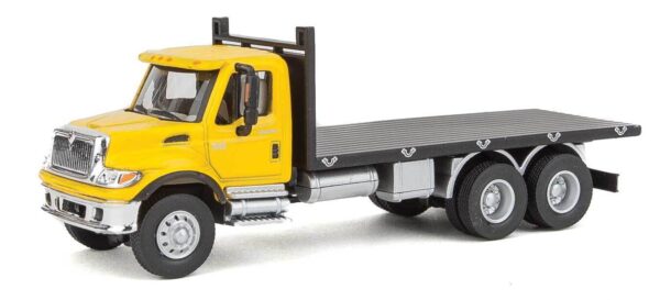 HO Scale Walthers Scene Master 949-11653 International (R) 7600 3 Axle Flatbed - Image 2