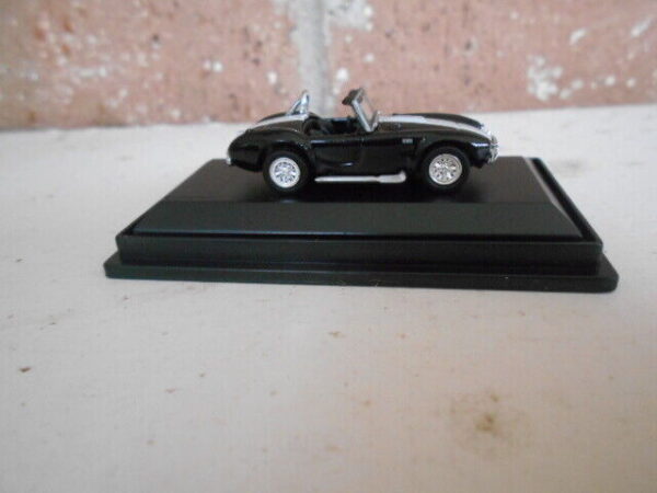 Mailbu Interational Shelby AC Cobra 1965 #00101 Black/White - Image 6