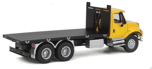 HO Scale Walthers Scene Master 949-11653 International (R) 7600 3 Axle Flatbed - Image 5