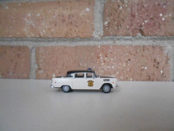 Brekina #58941 HO Scale Checker Cab  {Kalamazoo} Ploice - Image 3