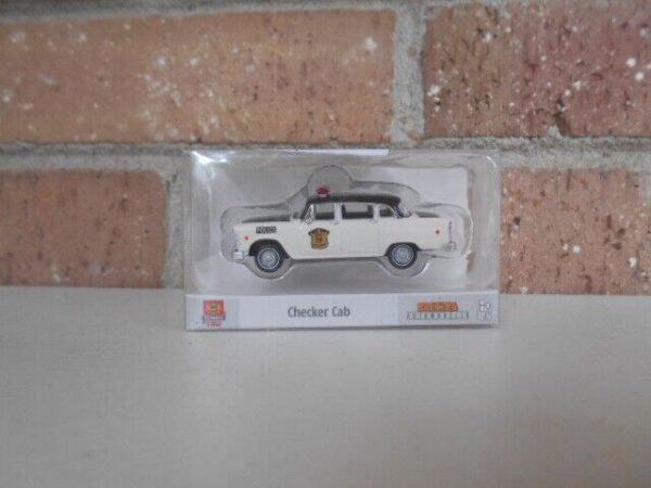 Brekina #58941 HO Scale Checker Cab  {Kalamazoo} Ploice - Image 6