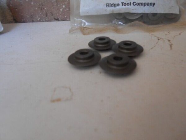 RIDGID 33165 E1240 10-15-20 Heavy Duty Tube Cutter Replacement Wheel - (4Pack) - Image 2