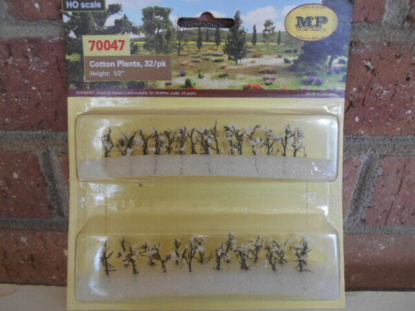 MP Scenery Products Item  #70047 HO Scale Cotton Plants 32/pk Height 1/2" - Image 3