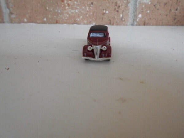 Busch #41200 HO Scale Ford Eifel - Image 3